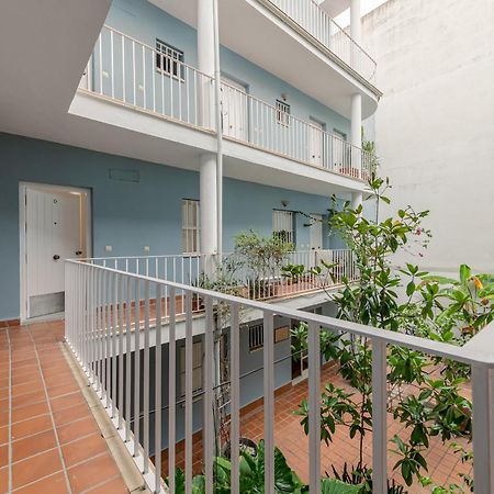 Isg Apartments Becquer Free Parking Inside The Building 塞维利亚 外观 照片